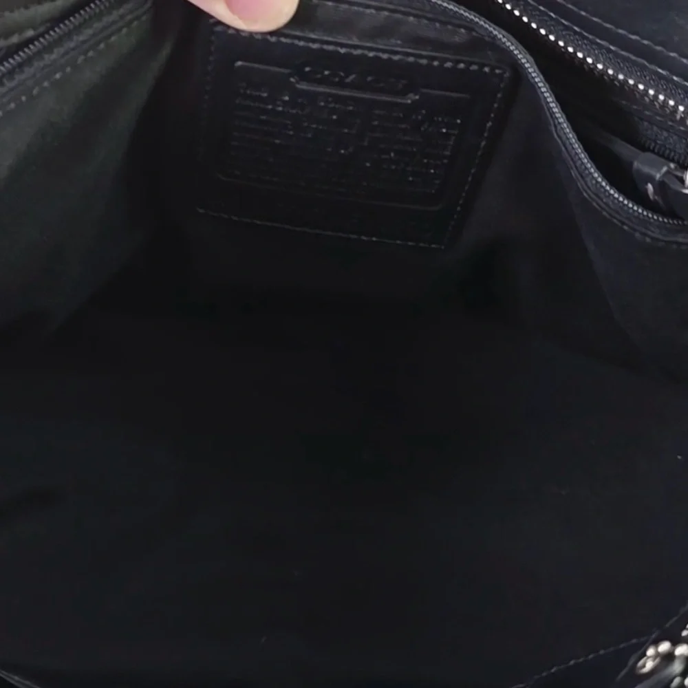 Coach- leather handbag, CLEAN - Picture 8 of 9